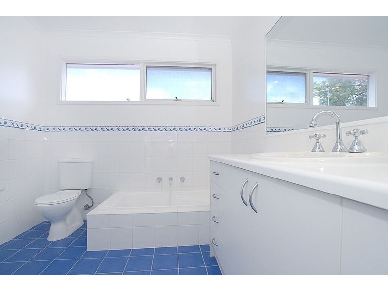 70 Kananook Avenue, Seaford VIC 3198