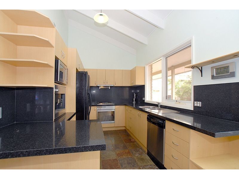 70 Kananook Avenue, Seaford VIC 3198