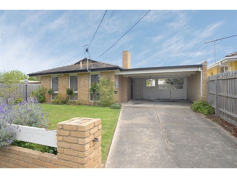 11 Bellevue Crescent, Seaford VIC 3198