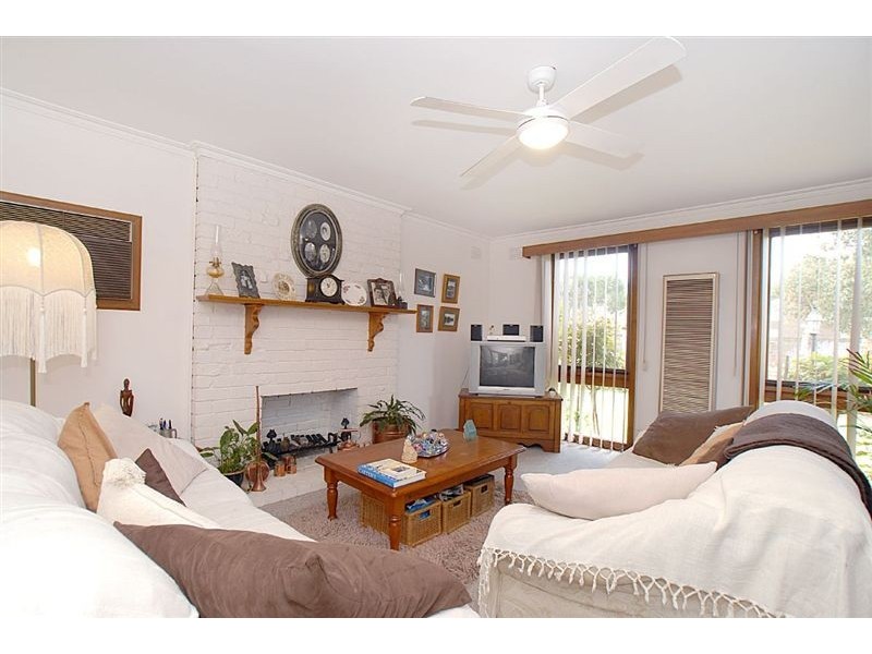 11 Bellevue Crescent, Seaford VIC 3198