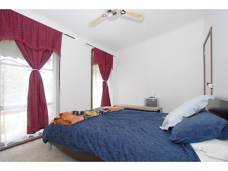 1 Caley Street, Frankston North VIC 3200
