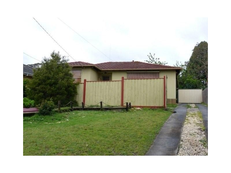 16 Juniper Court, Frankston North VIC 3200