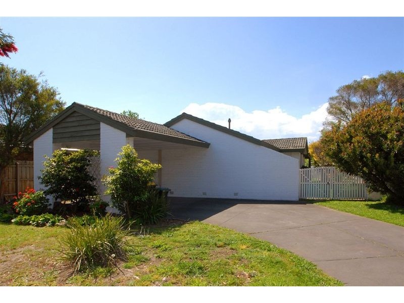 11 McBride Crescent, Seaford VIC 3198