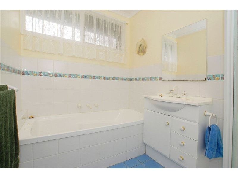 16 Keerok Avenue, Seaford VIC 3198
