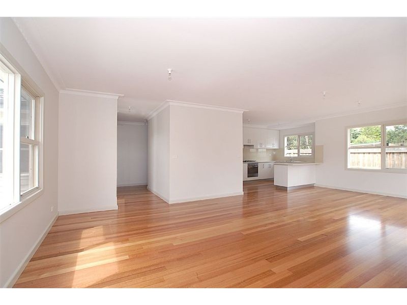 14a Rosslyn Avenue, Seaford VIC 3198