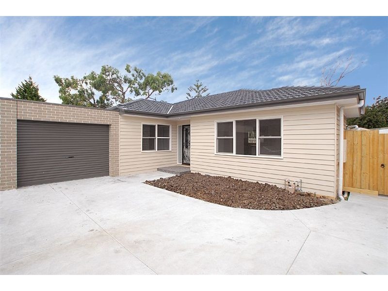 14a Rosslyn Avenue, Seaford VIC 3198