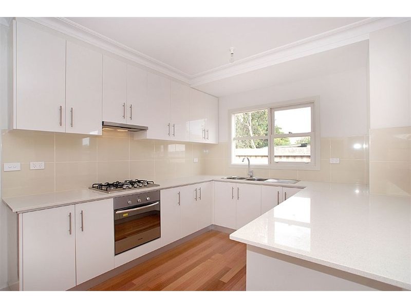 14a Rosslyn Avenue, Seaford VIC 3198