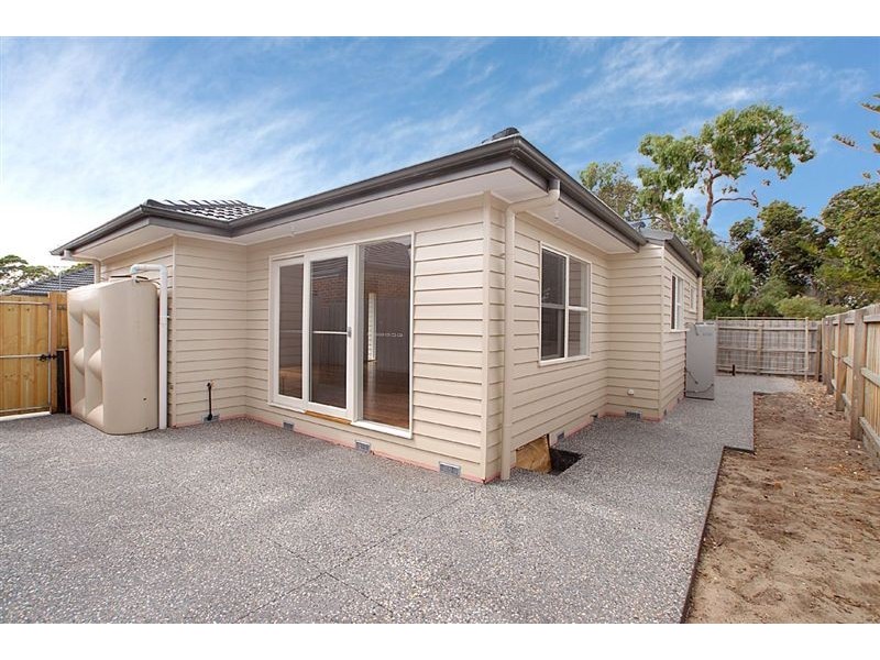14a Rosslyn Avenue, Seaford VIC 3198