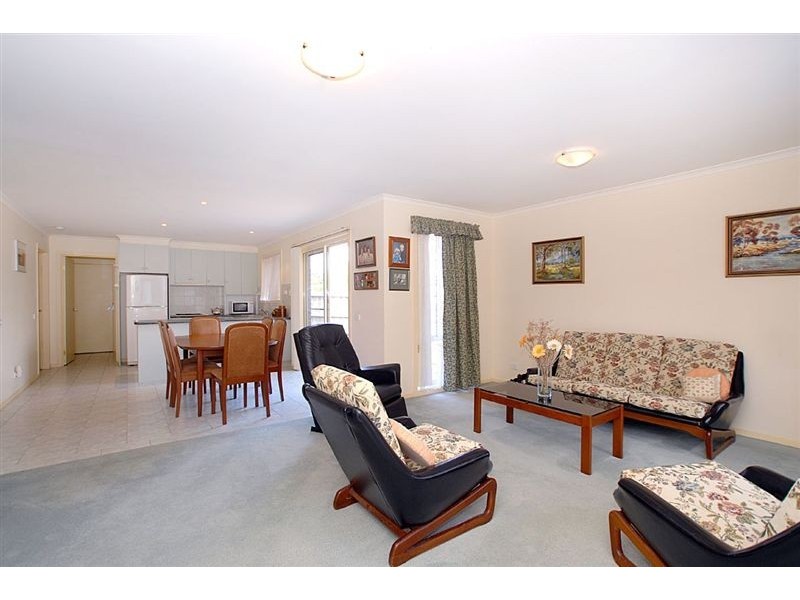 1/11 Arthur Street, Seaford VIC 3198