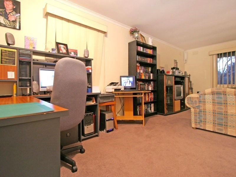 8 Onkara Street, Frankston VIC 3199