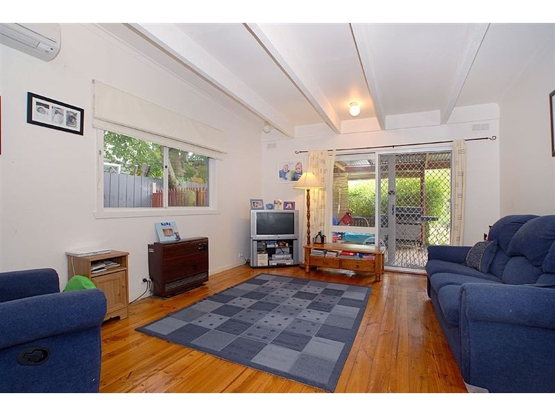 42 Seaford Road, Seaford VIC 3198