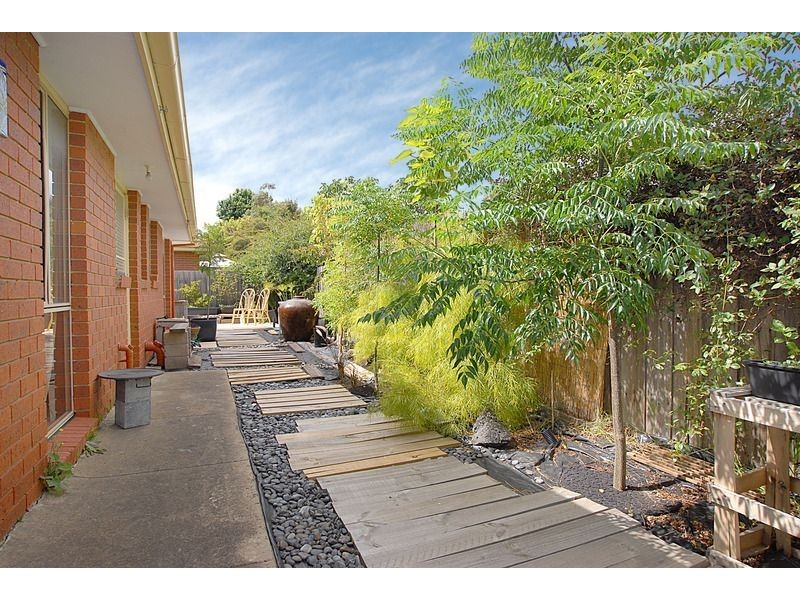 2/44 Hadley Street, Seaford VIC 3198