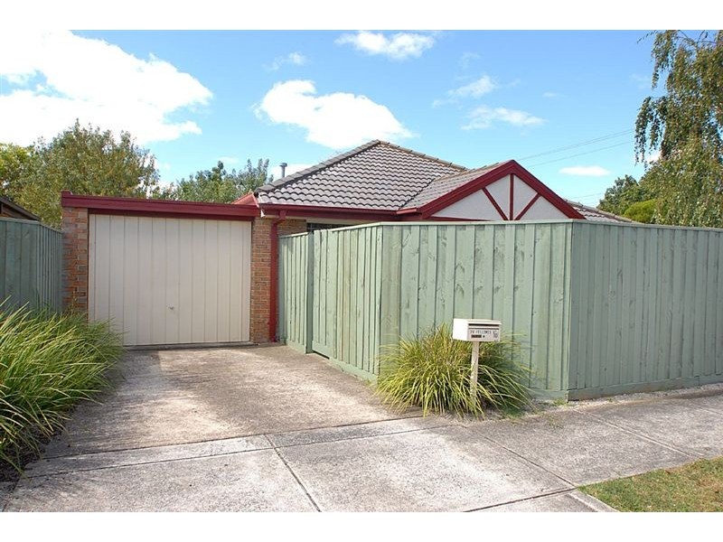 28 Fellowes Street, Seaford VIC 3198
