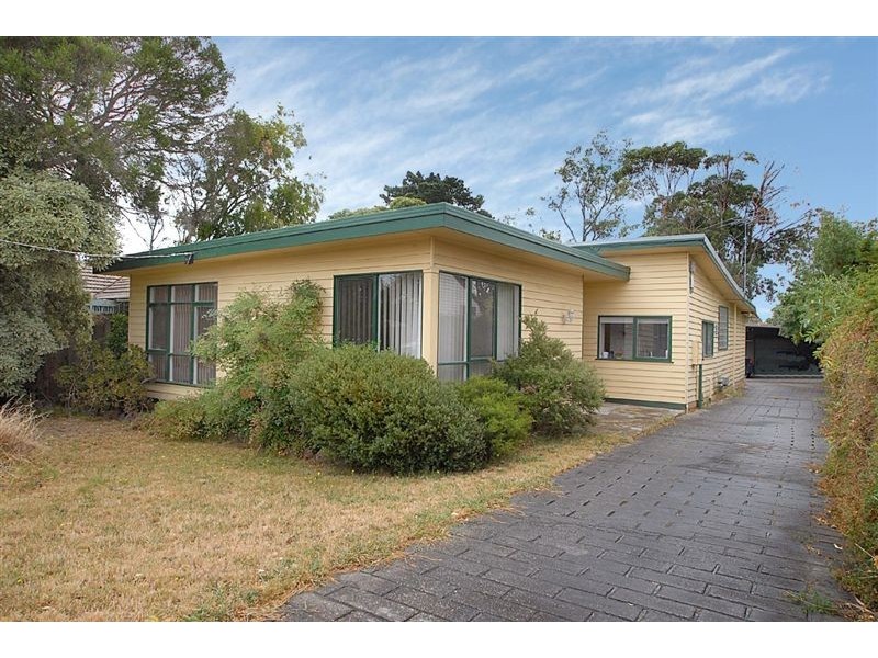 72 Seaford Grove, Seaford VIC 3198