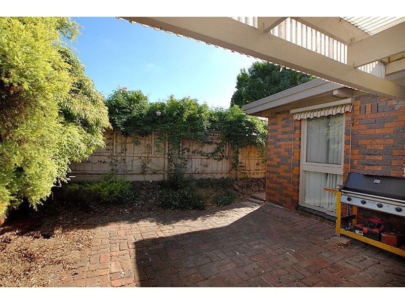 33 Carrington Avenue, Seaford VIC 3198