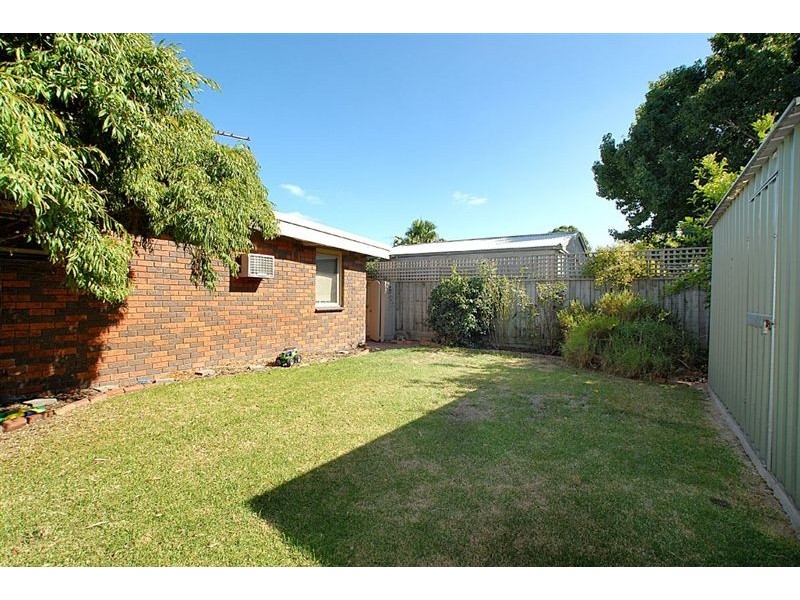 33 Carrington Avenue, Seaford VIC 3198