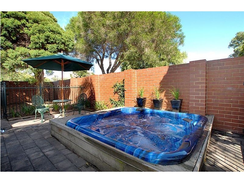1 Fleming Court, Seaford VIC 3198
