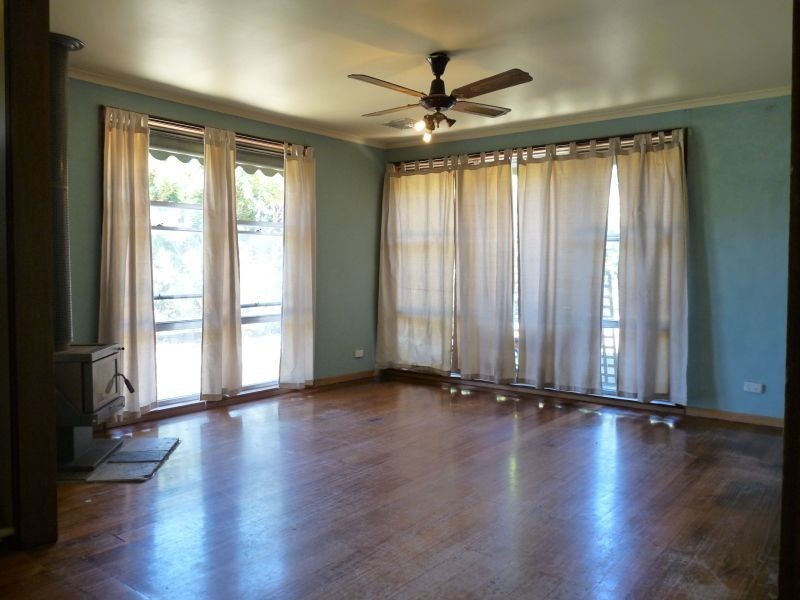 32 Wirilda Crescent, Frankston North VIC 3200