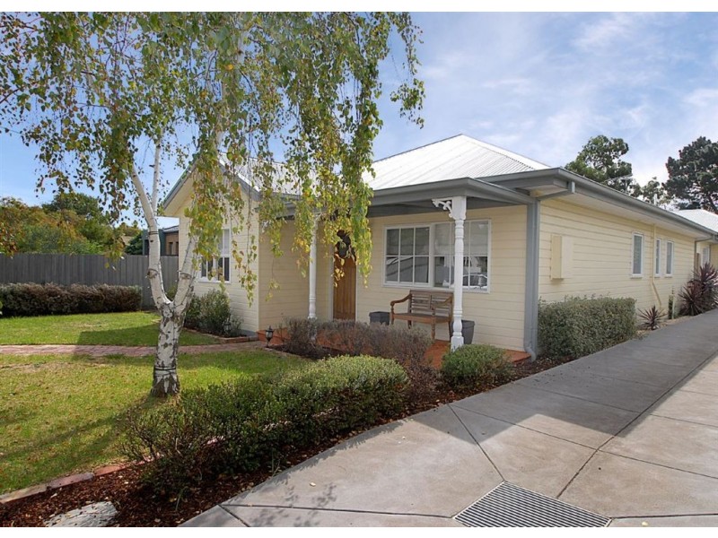 1/3 Catron Street, Seaford VIC 3198