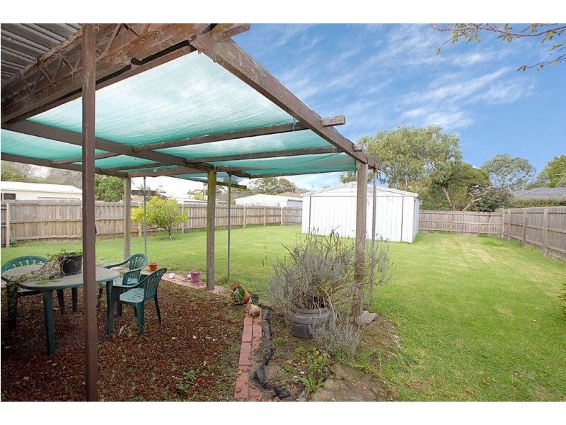 6 Charles Street, Seaford VIC 3198