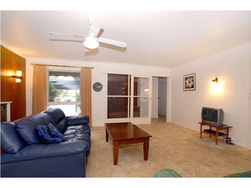 66 Rosslyn Avenue, Seaford VIC 3198