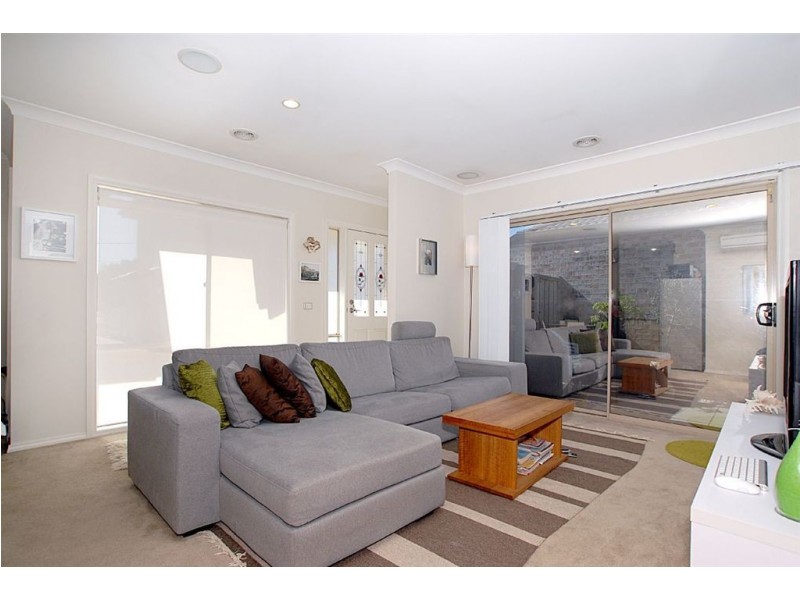 3/2A Myra Street, Seaford VIC 3198