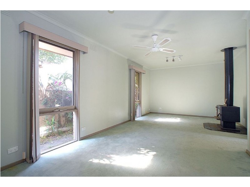 40 Rosslyn Avenue, Seaford VIC 3198