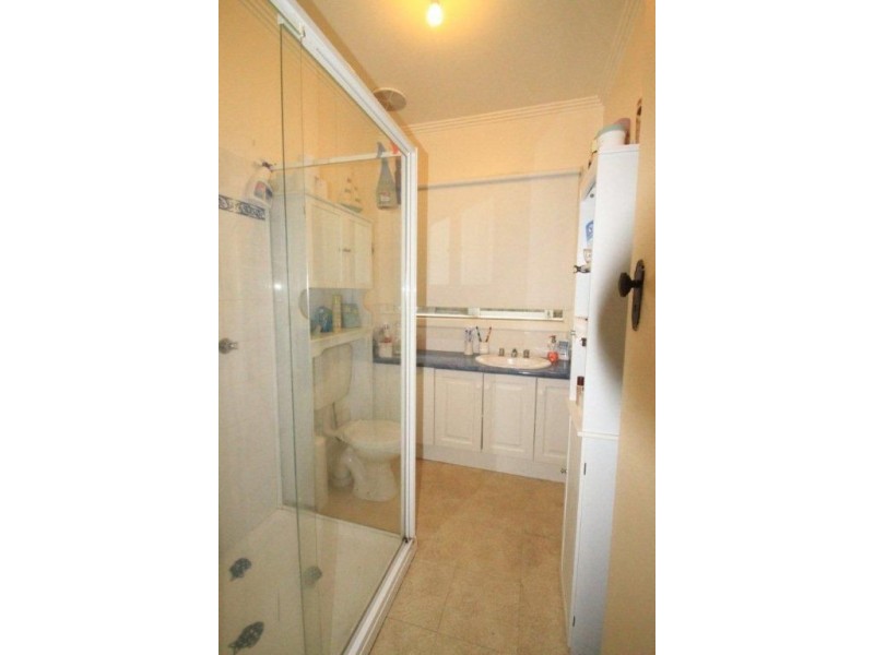 102 Rosslyn Avenue, Seaford VIC 3198