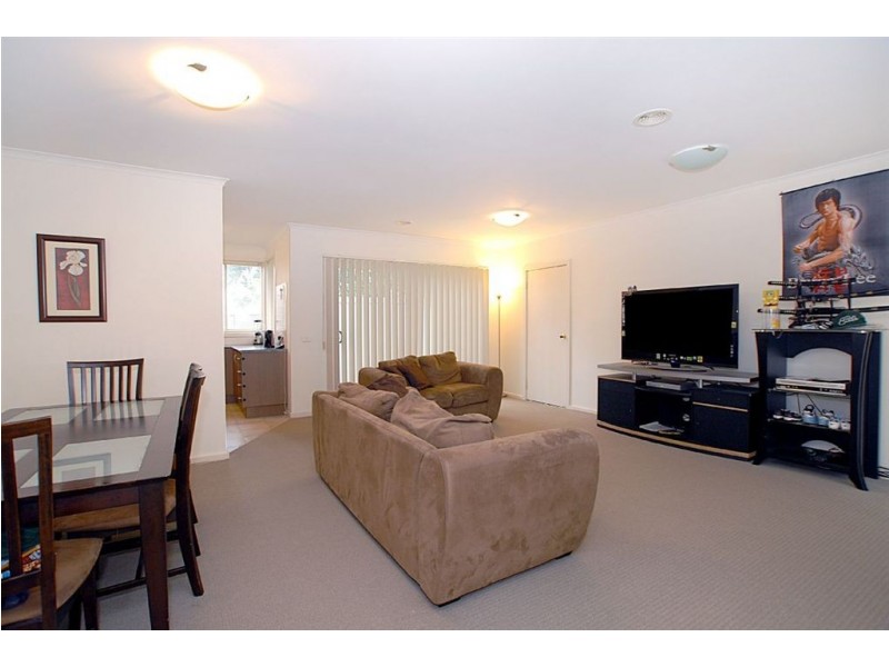 2/74 Tamarisk Drive, Frankston North VIC 3200