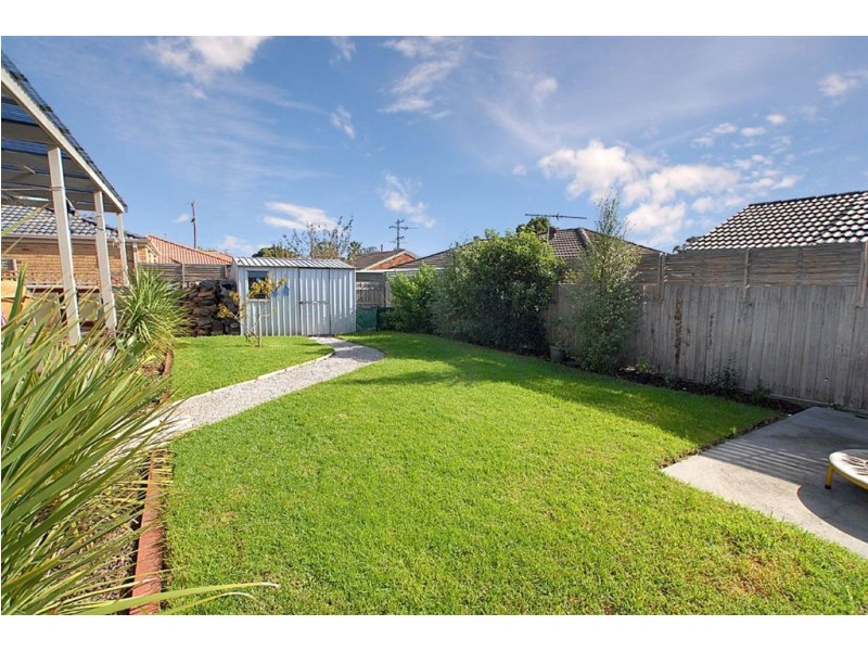 2 Madden Street, Seaford VIC 3198