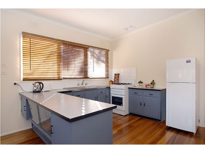 11 Denbigh Road, Seaford VIC 3198