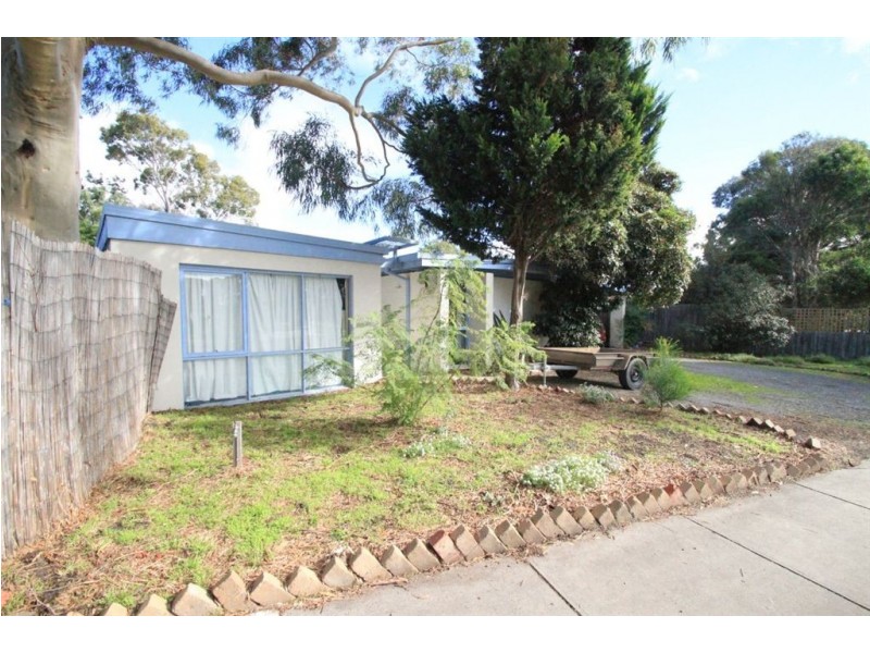 3 Andrew Street, Seaford VIC 3198