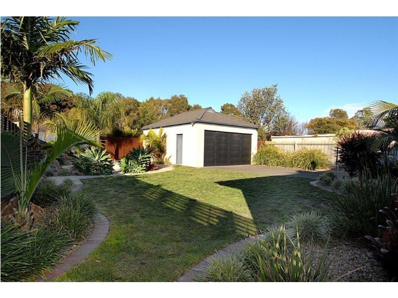 25 Chicquita Avenue, Seaford VIC 3198