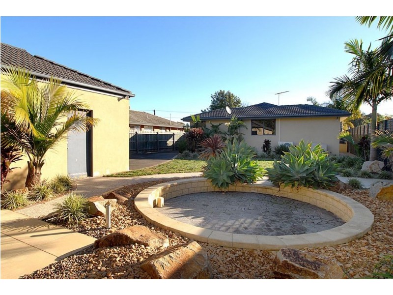 25 Chicquita Avenue, Seaford VIC 3198