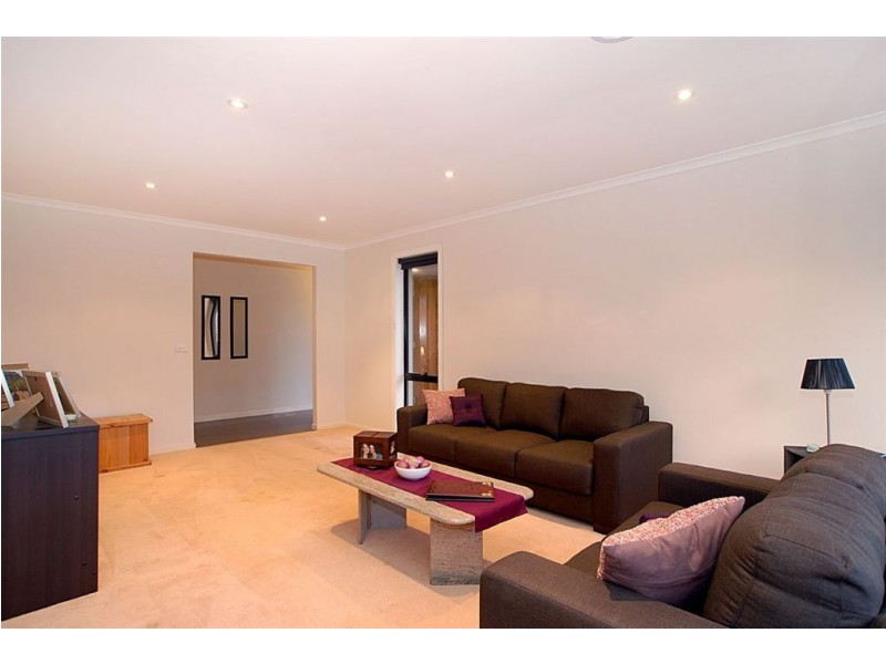 21 Emanuel Drive, Seaford VIC 3198