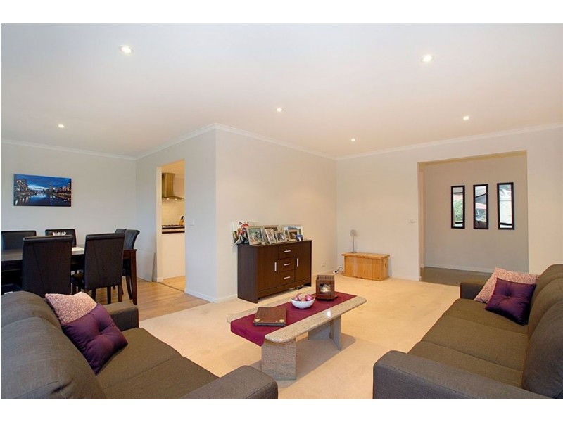 21 Emanuel Drive, Seaford VIC 3198