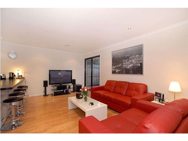 21 Emanuel Drive, Seaford VIC 3198