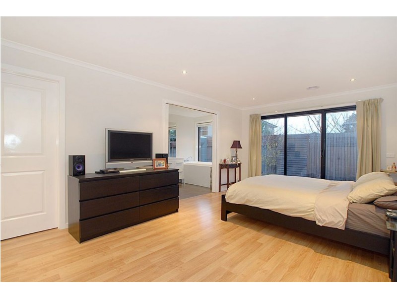 21 Emanuel Drive, Seaford VIC 3198