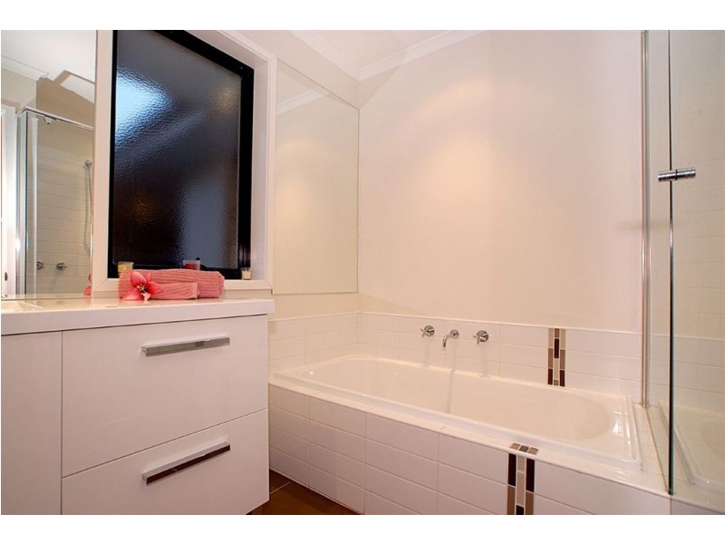 21 Emanuel Drive, Seaford VIC 3198