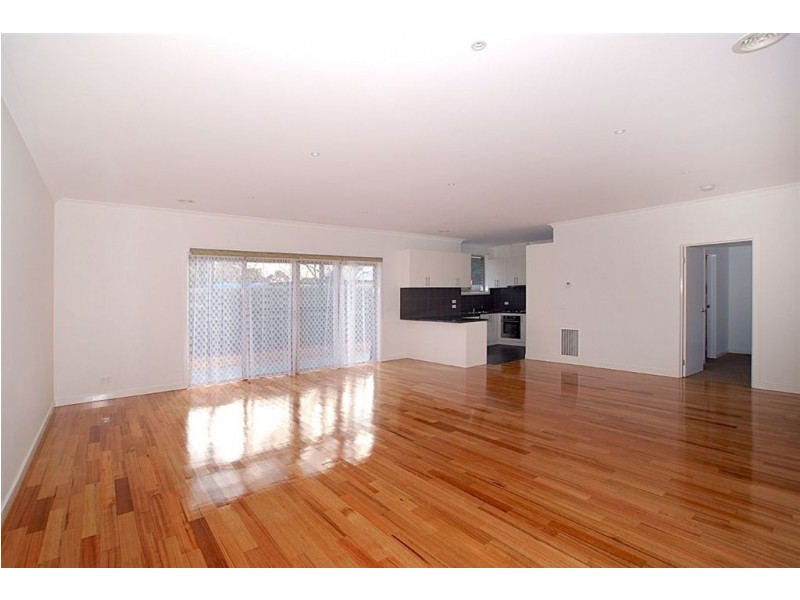 28 Keerok Avenue, Seaford VIC 3198