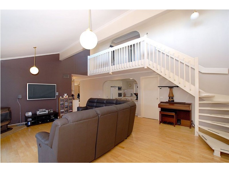 18 Mermaid Court, Patterson Lakes VIC 3197