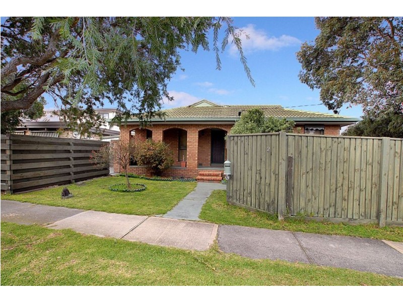 2 Holroyd Street, Seaford VIC 3198