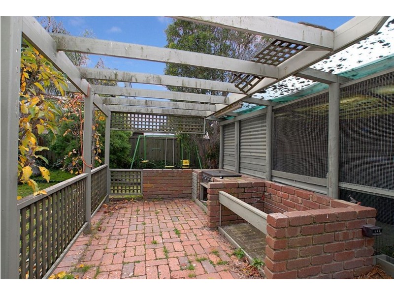 2 Holroyd Street, Seaford VIC 3198