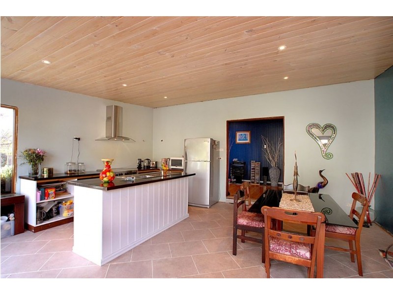 18 McCulloch Avenue, Seaford VIC 3198