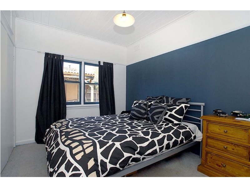 18 McCulloch Avenue, Seaford VIC 3198