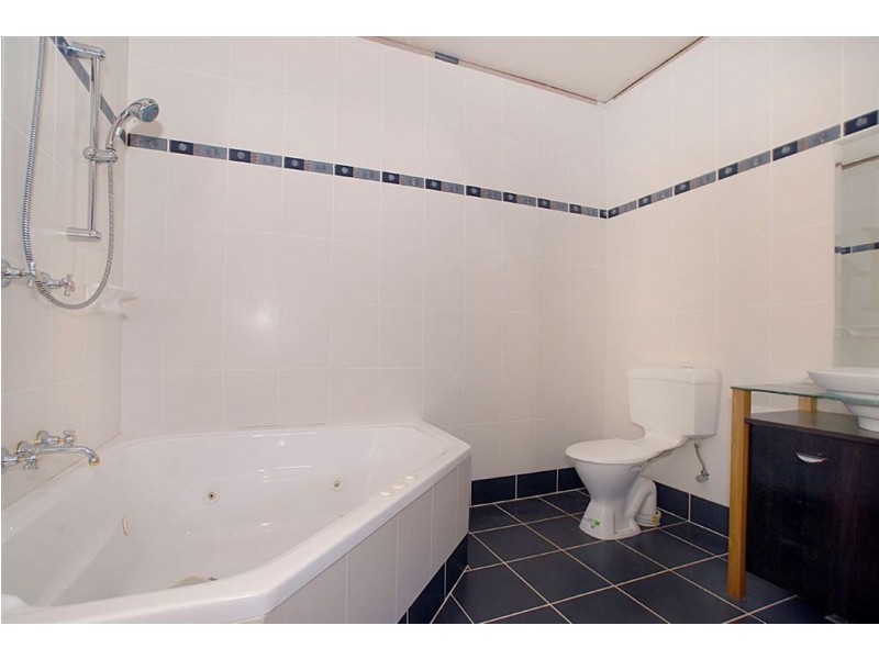 18 McCulloch Avenue, Seaford VIC 3198
