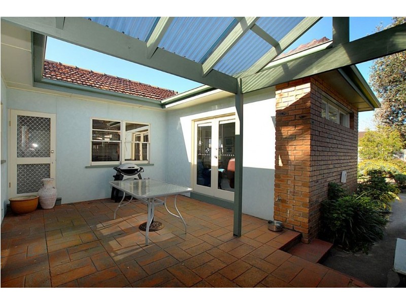 12 Johnstone Street, Seaford VIC 3198