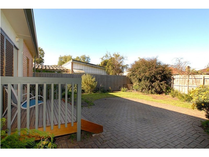 12 Johnstone Street, Seaford VIC 3198