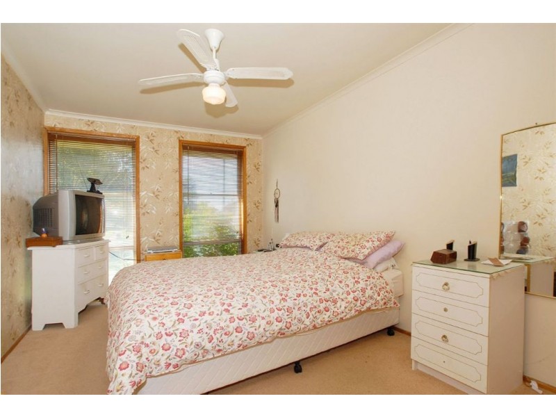 22 Hoya Crescent, Frankston North VIC 3200