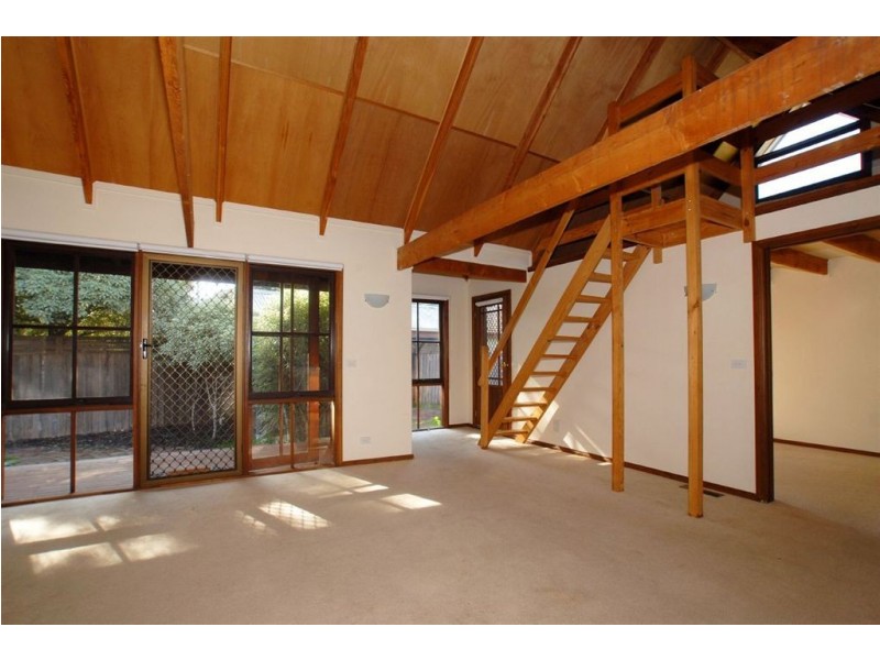 2/22 Kirkwood Avenue, Seaford VIC 3198